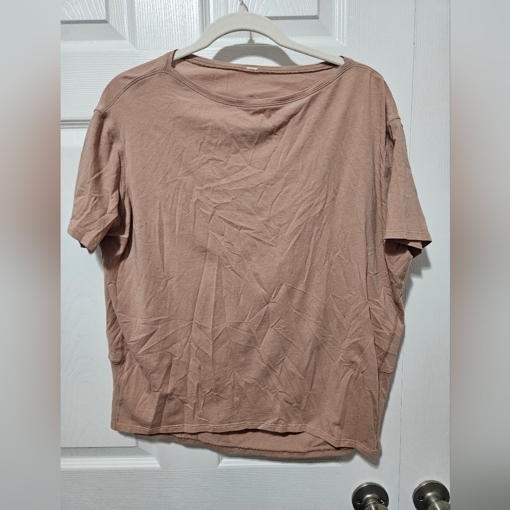 Lululemon Back In Action Short Sleeve Tee